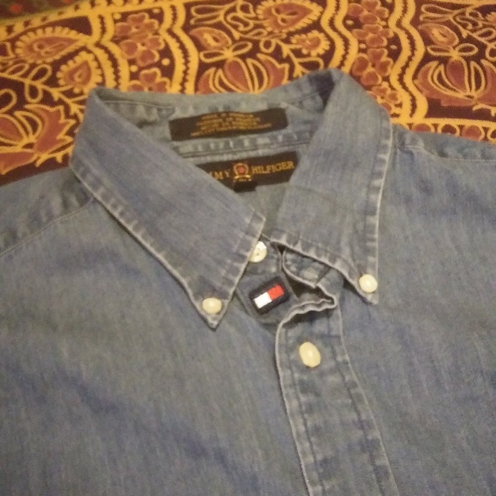 Tommy Hilfiger vintage denim button up shirt